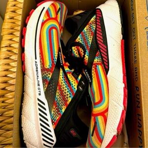 Brooks Adrenaline GTS Multicolor Running Shoes